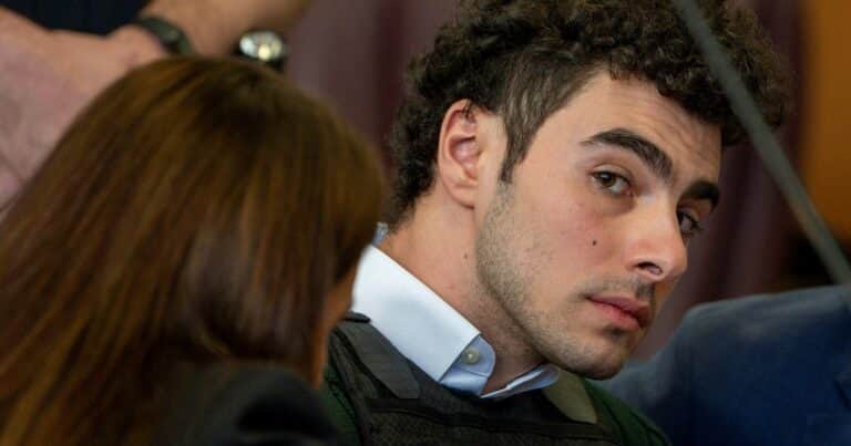 Luigi Mangione reapareció tras dos meses y una multitud se reunió para pedir por su liberación