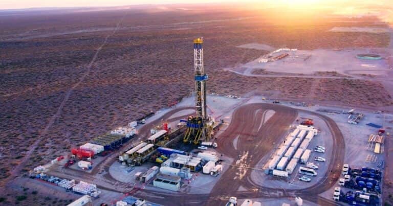 Vista compró los activos en la Argentina de la malaya Petronas