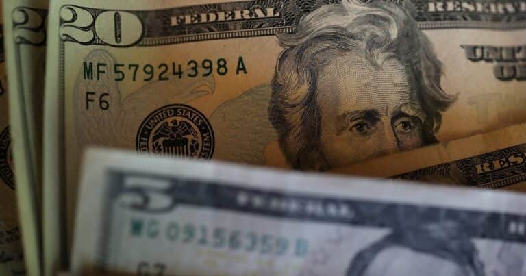 Dólar CCL hoy: a cuánto cotiza este domingo 20 de abril