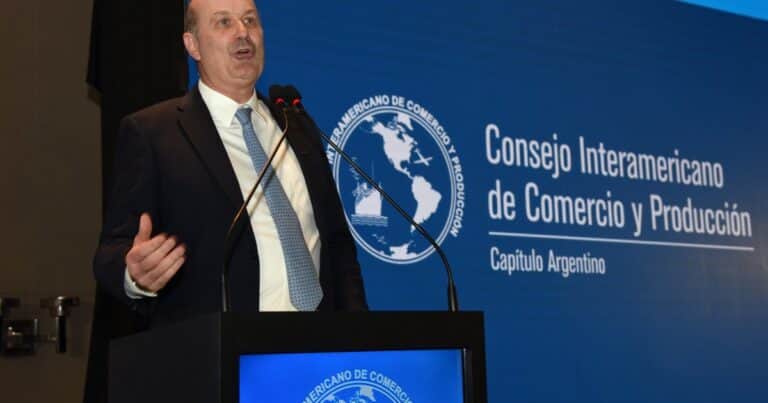 «Centeno nunca más»: el Gobierno anunció un nuevo proceso de adjudicación de la obra pública