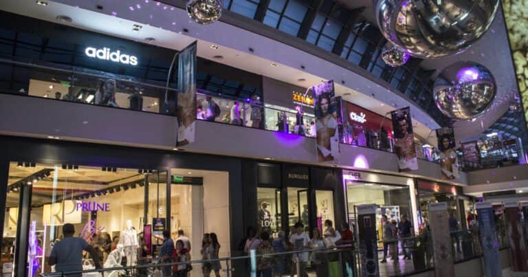 Con el repunte del comercio y la construcción, la economía creció 7,7% en abril