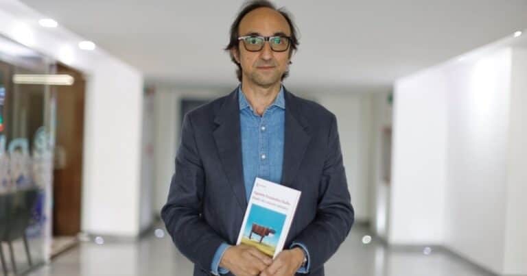 Agustín Fernández Mallo: «La realidad ya es suficientemente fantástica en sí misma»