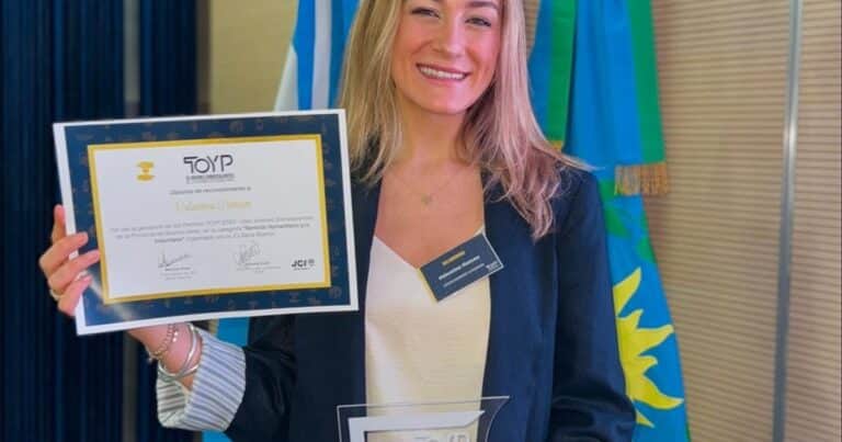 Valentina Hansen, la joven influencer que recorre el mundo brindando ayuda humanitaria: «La solidaridad puede ser un estilo de vida»