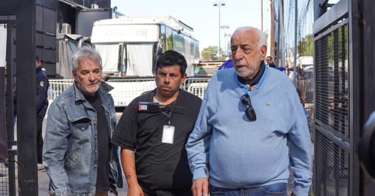 El gremio de colectiveros quedó fuera de la nueva conducción de la CGT, pero no romperá con la central