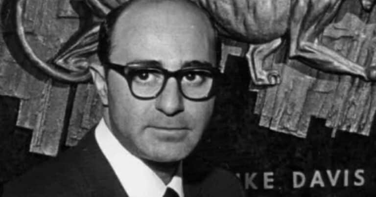 Así era Edward Davis, el jefe más tirano y odiado del planeta