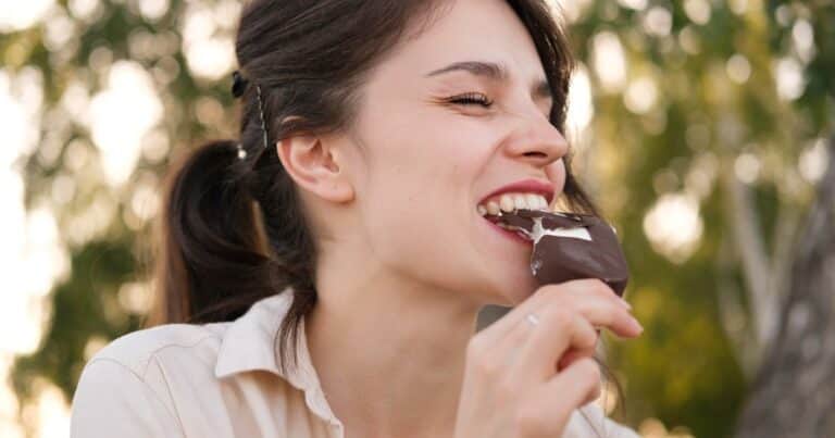 Estos son los beneficios de comer chocolate en verano