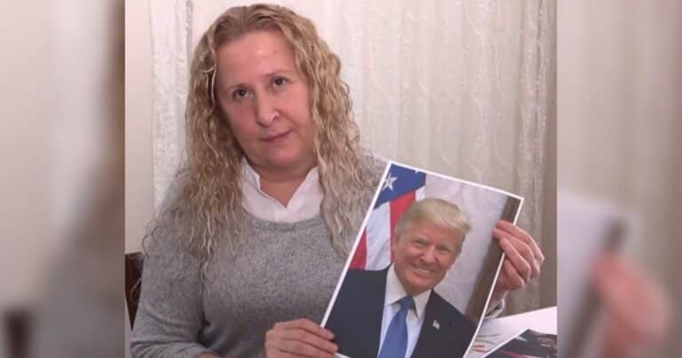 La insólita presentación de una mujer ante un tribunal de justicia: «Mi papá es Trump»