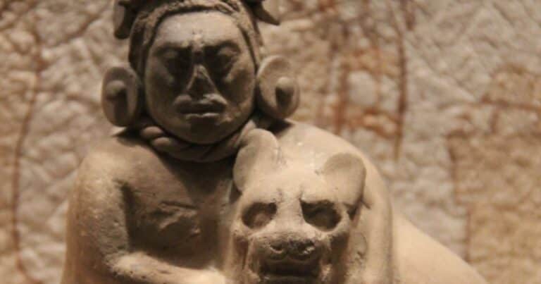 Un estudio reveló la curiosa práctica que los mayas realizaban con los perros