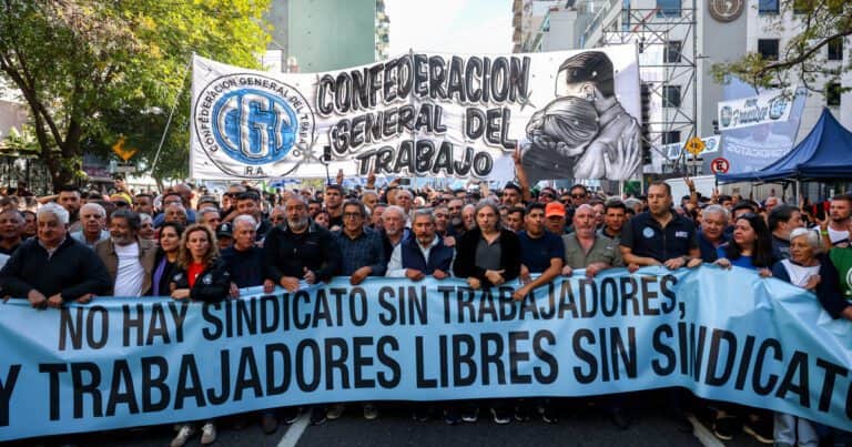 Reforma laboral: dos gobernadores clave dejan plantados a los jefes de la CGT y negocian con la Rosada