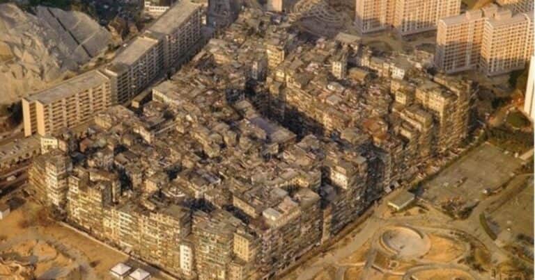Kowloon, la ciudad sin ley con una población 120 veces mayor que Nueva York