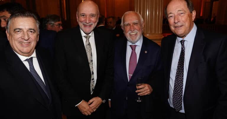 Sectores del radicalismo se reúnen para presionar por una alternativa radical y demócrata de cara a 2027