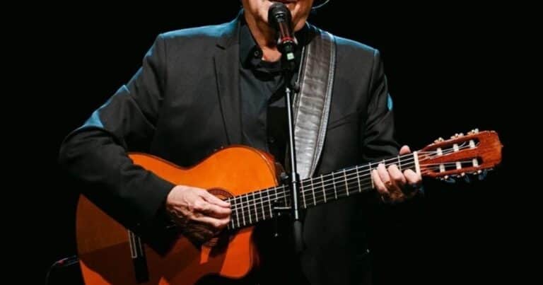 Joan Manuel Serrat, cantautor, 82 años: «Basar el éxito en el dinero y la popularidad es un error»