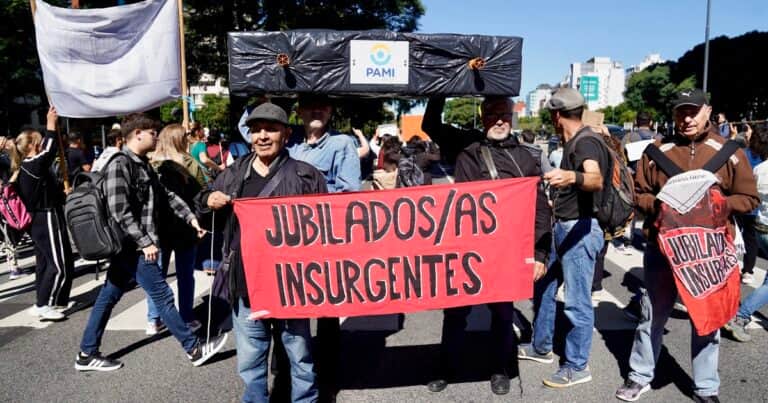 Una auditoría del PAMI detectó un esquema de sobreprecios en prestaciones oftalmológicas