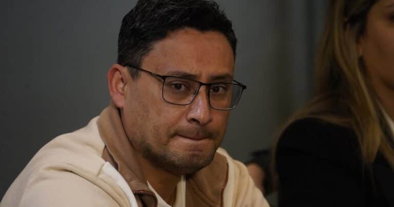 El padre de Agostina Vega dijo que Barrelier no actuó solo y apuntó contra el fiscal que lo liberó cuando atacó a otra joven