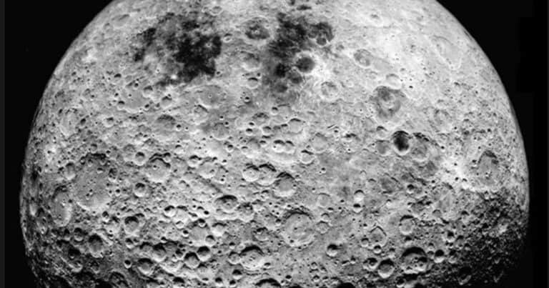 La fake news que asombró al mundo: «la Luna está habitada por seres humanos»