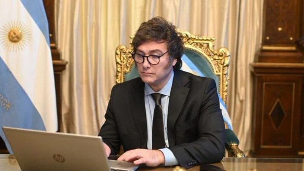 Malvinas, petróleo y las contradicciones de Milei: del elogio a Thatcher a las sanciones contra las petroleras
