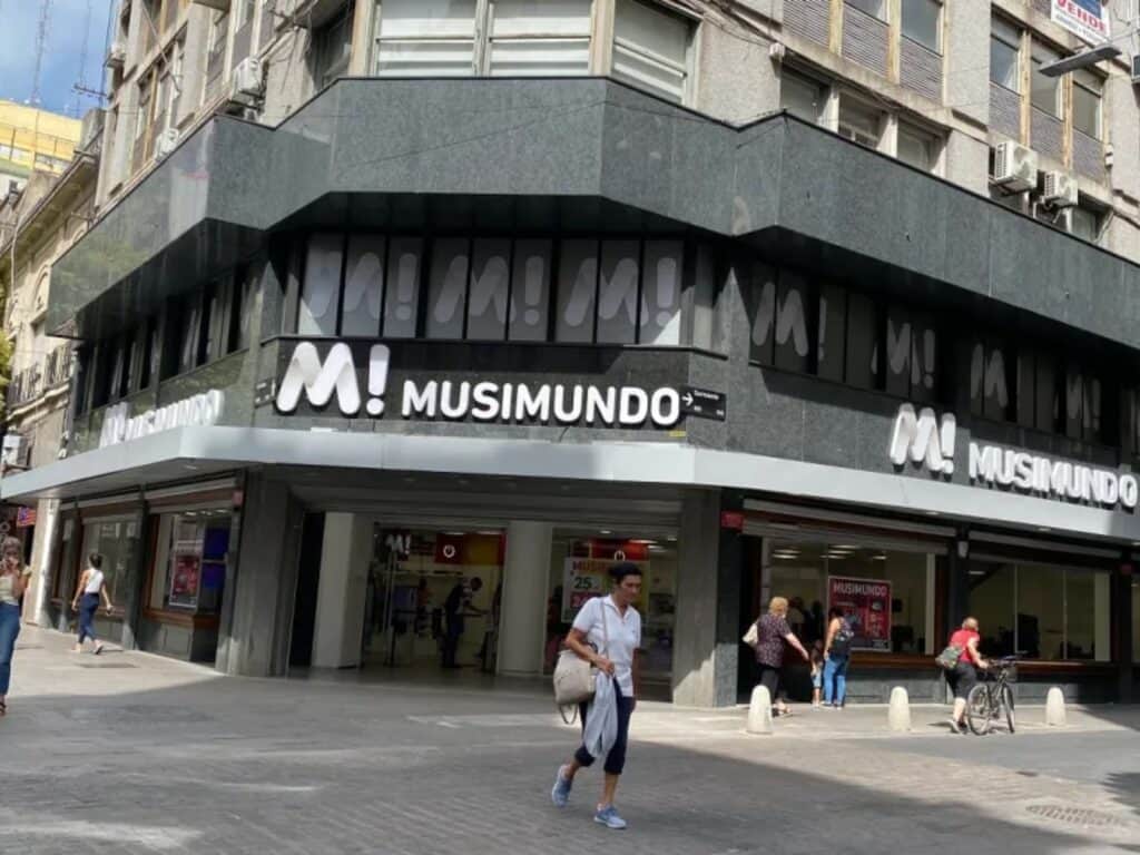 Consumo en crisis: Musimundo se suma a la lista de cierres en Córdoba