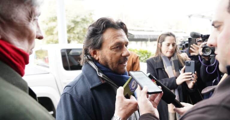 Un gobernador del PJ contestó a las críticas de Cristina Kirchner: «Le damos gobernabilidad a un Presidente elegido legítimamente»
