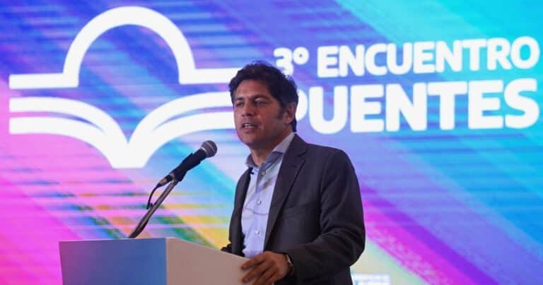 La respuesta de Axel Kicillof a Javier Milei: dijo que el fallo por YPF es «un disparate jurídico» y que se pone «del lado de los poderes extranjeros»