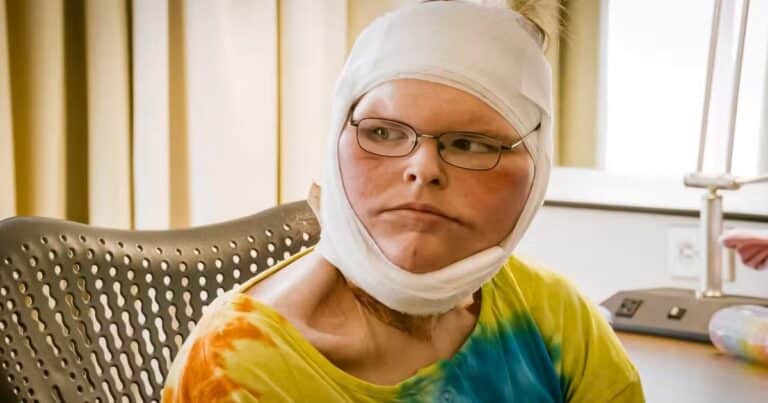 Tras bajar más de 200 kg, una de las hermanas de Kilos Mortales, mostró el resultado de su cirugía de eliminación de piel
