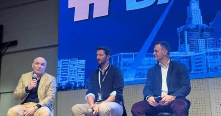 José Luis Espert insultó a Florencia Kirchner en una charla, la UCA lo repudió y un camporista lo invitó a pelear