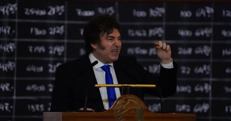 El Gobierno encerrado en su relato: vetar la ley significa avalar la sesión mientras Francos tiende los puentes que Milei dinamita
