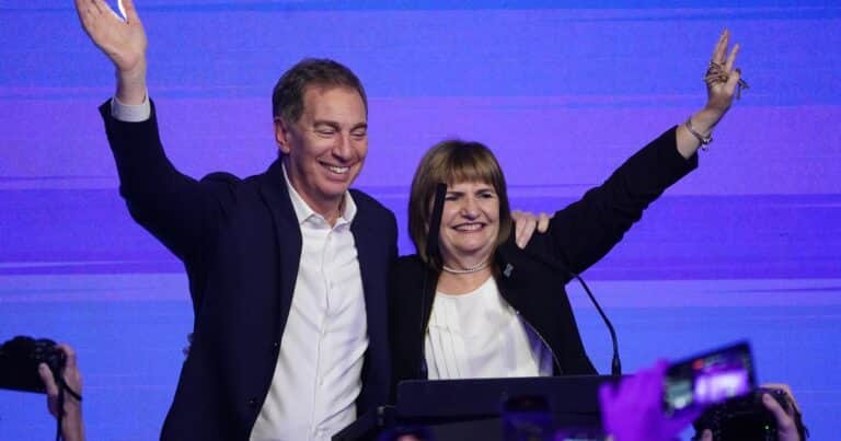 «El triunfo es del Presidente», dijo Santilli tras su inesperada victoria y reveló si va a cumplir su promesa de raparse