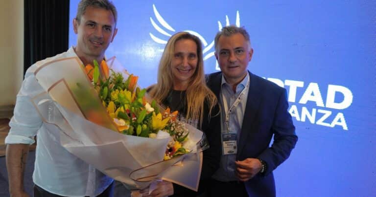 La otra cara de la interna entre Karina y Santiago Caputo: la tensión por el armado libertario en la Provincia