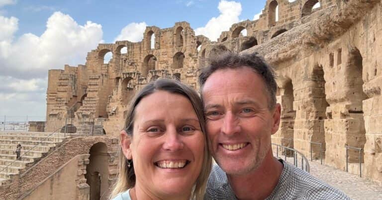 Crece la tensión por la pareja británica condenada en Irán: hace una semana que la familia no habla con ellos