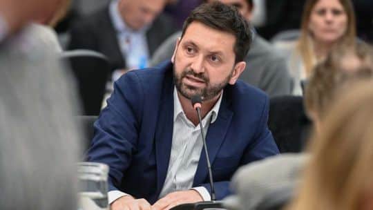Cómo es el proyecto de ley que busca aliviar la situación de los endeudados
