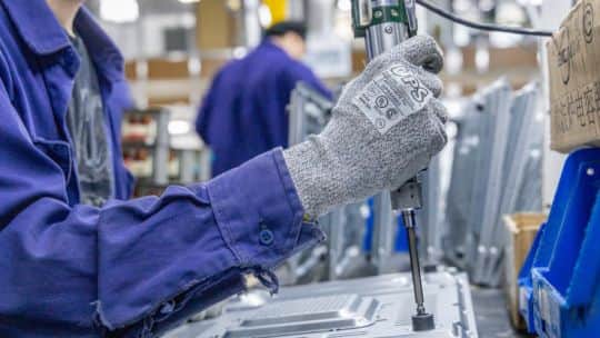 En el Día de la Industria, 4 de cada 10 máquinas están paradas: la estrategia de las empresas que "sobreviven" la coyuntura