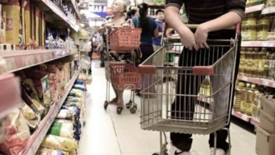 La confianza del consumidor subió 2,4% en septiembre, pero cayó en CABA y entre los hogares de mayores ingresos