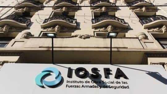 ATE marcha contra el ajuste en la obra social de las Fuerzas Armadas: qué pasará con los hoteles y farmacias