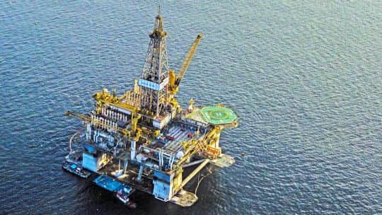 Malvinas: tras SLB, también Halliburton y Baker Hughes anunciaron que no trabajarán con kelpers