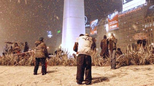 ¿Podría nevar el domingo en Buenos Aires?: ingreso de una masa de aire frío y descenso térmico el fin de semana