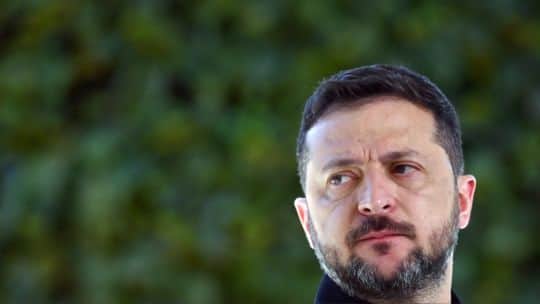 Zelenski proyecta que la guerra continuará durante el invierno, tras reunirse con emisarios de Estados Unidos