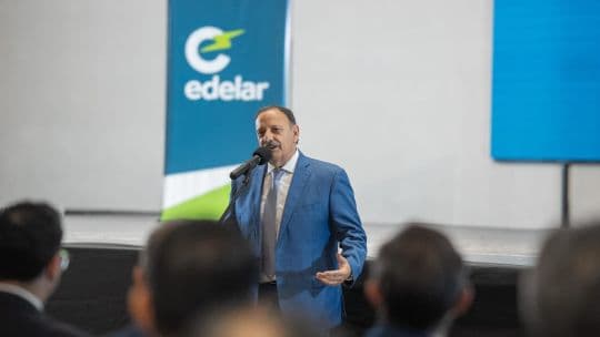 Quintela extendió por 60 días el congelamiento de tarifas de servicios esenciales