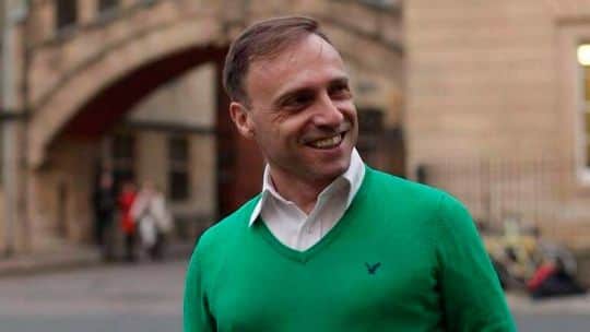 Esteban Ciachello: "Las Malvinas son una causa en Argentina, un ingrediente que no existe en el Reino Desunido"