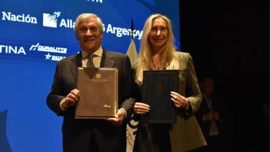 Karina Milei y su silencioso paso por un foro industrial cruzado por el malestar pyme y los negocios petroleros