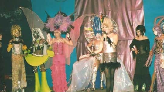Dónde encontrarse cuando afuera no había lugar: más de 50 años de historia LGBT+ en Córdoba