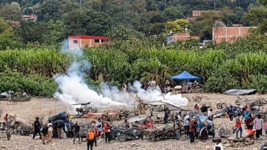 Detonaciones, corridas y caos: violento choque entre Prefectura y contrabandistas en la frontera con Bolivia