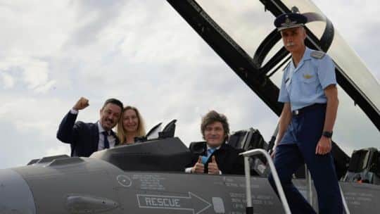 Milei podría llegar a Córdoba junto con los nuevos F-16: cuándo arribarían y cómo será el operativo