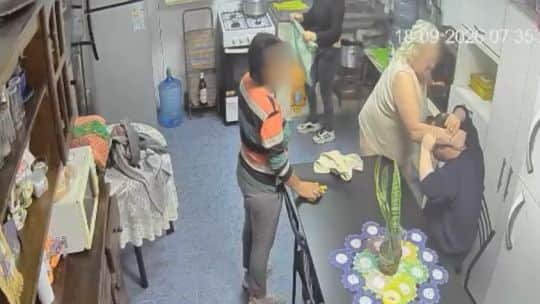 Chaco: investigan a una mujer por presuntos maltratos a su hijo con síndrome de Down