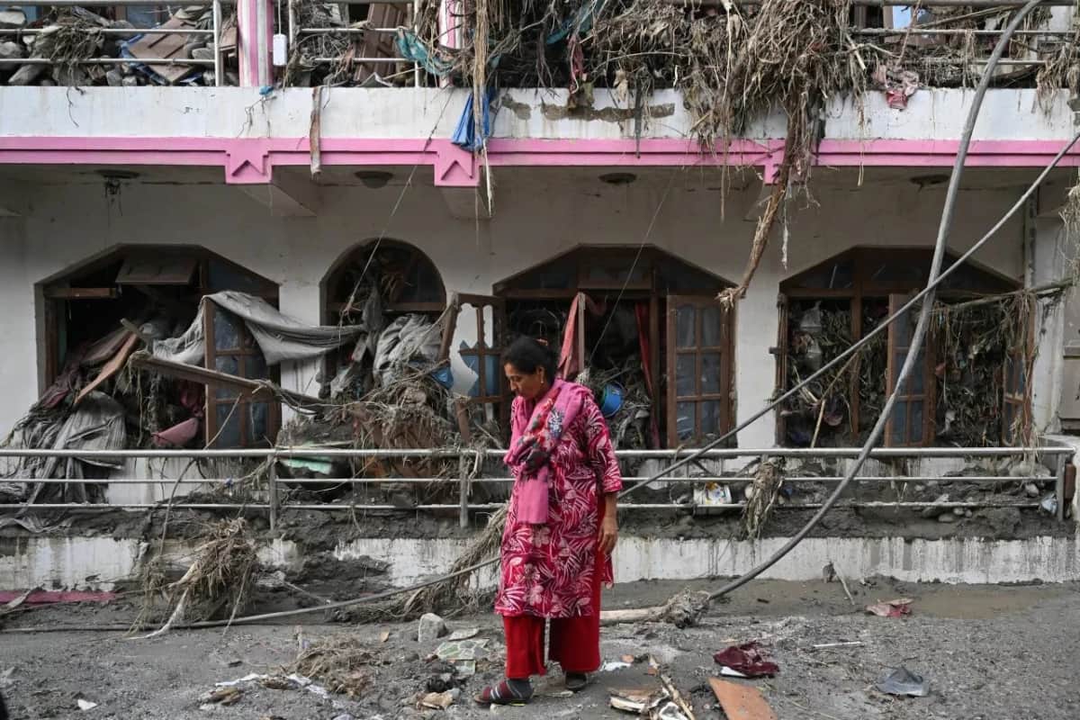 Las inundaciones en Nepal dejan casi 800 muertos
