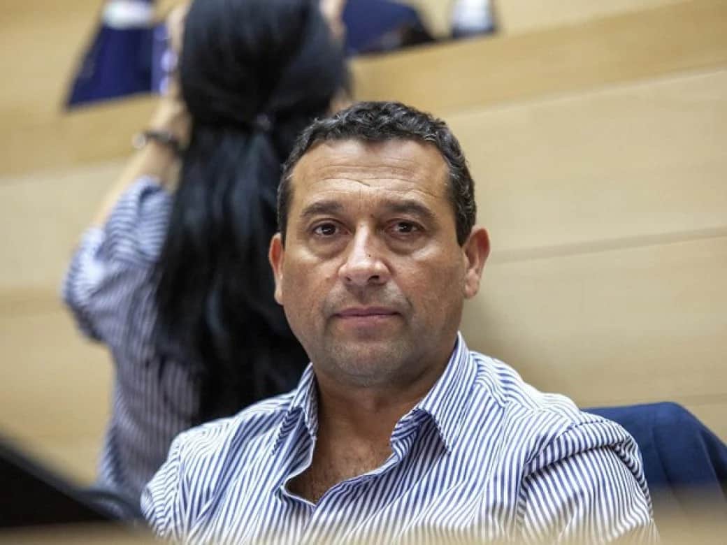 La política cordobesa y el desafío de desmantelar el empleo político