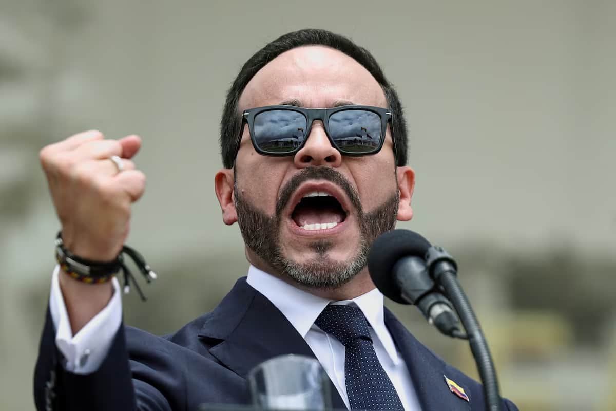 Colombia levanta la suspensión general del porte de armas tras casi 11 años