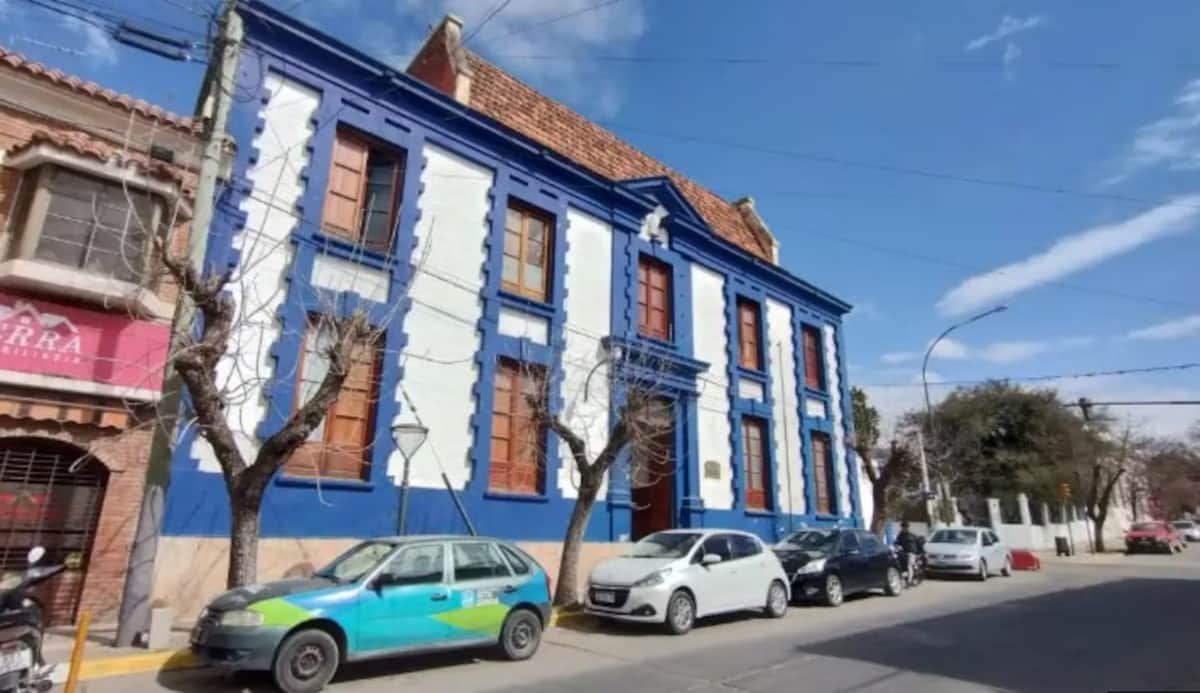 Detuvieron a un policía acusado de golpear a dos menores