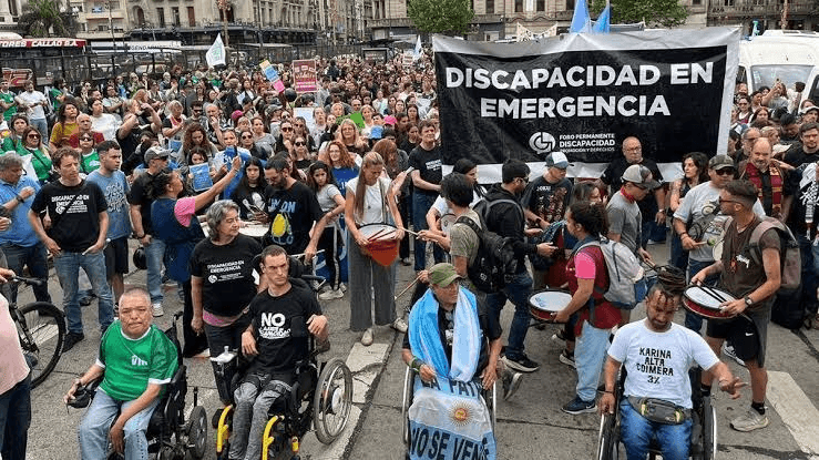 El Gobierno elimina artículos clave de la ley de discapacidad en el Presupuesto 2027