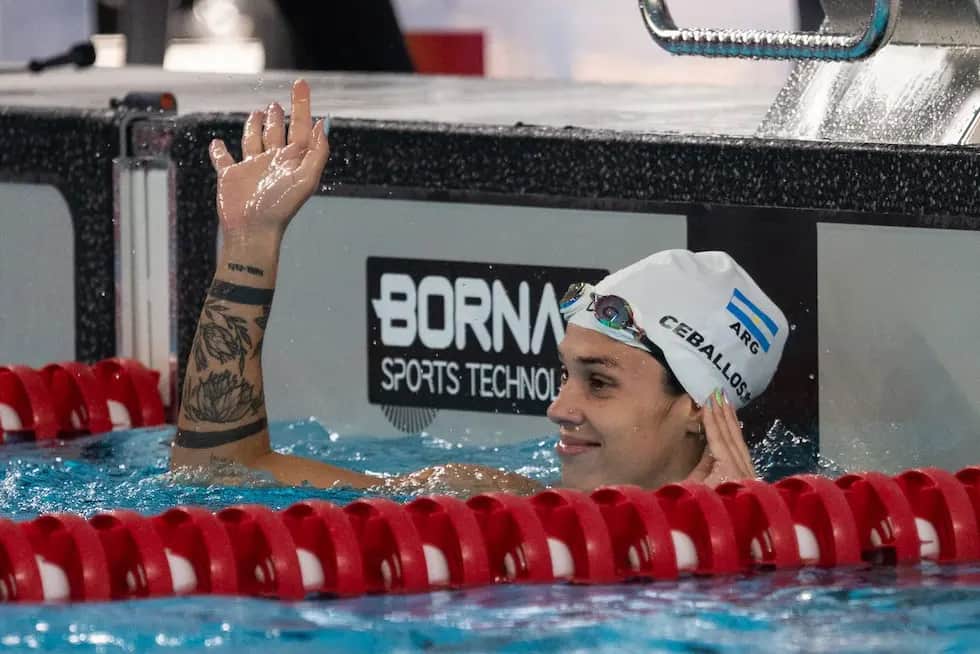 Macarena Ceballos brilló en natación y lideró una jornada dorada