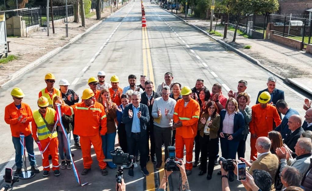Quedó habilitado el primer tramo de las obras viales y cloacales en la avenida Bodereau